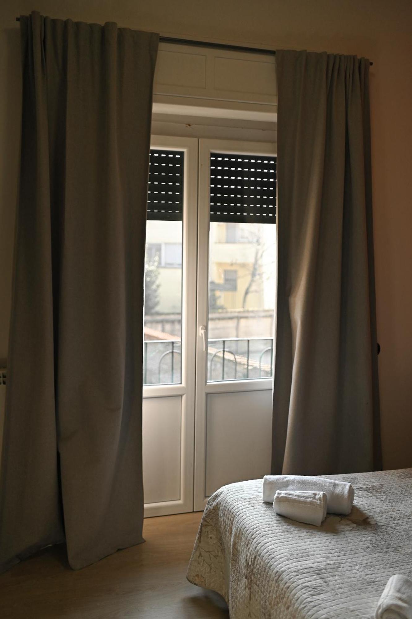 La Gloria Rho Private Rooms Only Extérieur photo